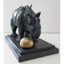 Salavador DALI - Sculpture en bronze - Le Rhinocéros habillé en dentelles
